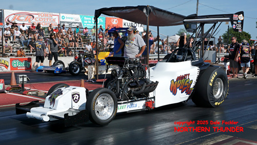 Anthony Whitfield (near lane) vs Aaron Morrow (far lane)